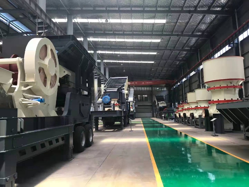 轮胎移动破碎机特征